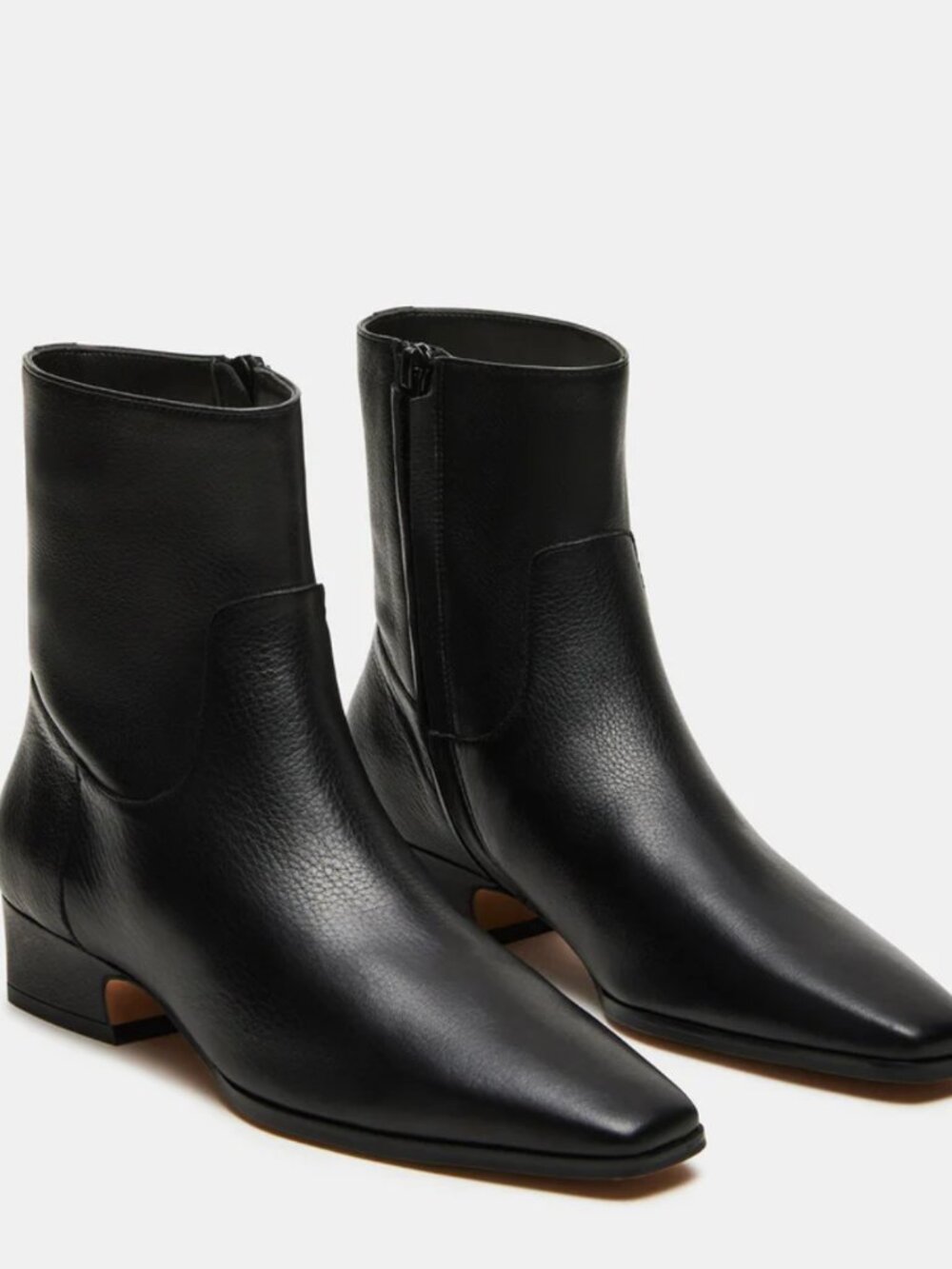 NEW STEVE MADDEN women's dusty ankle bootie in black leather size 7.5